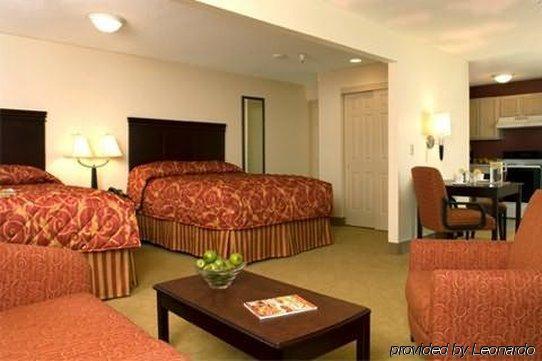 Ashley Quarters Airport-cincinnati Hotel